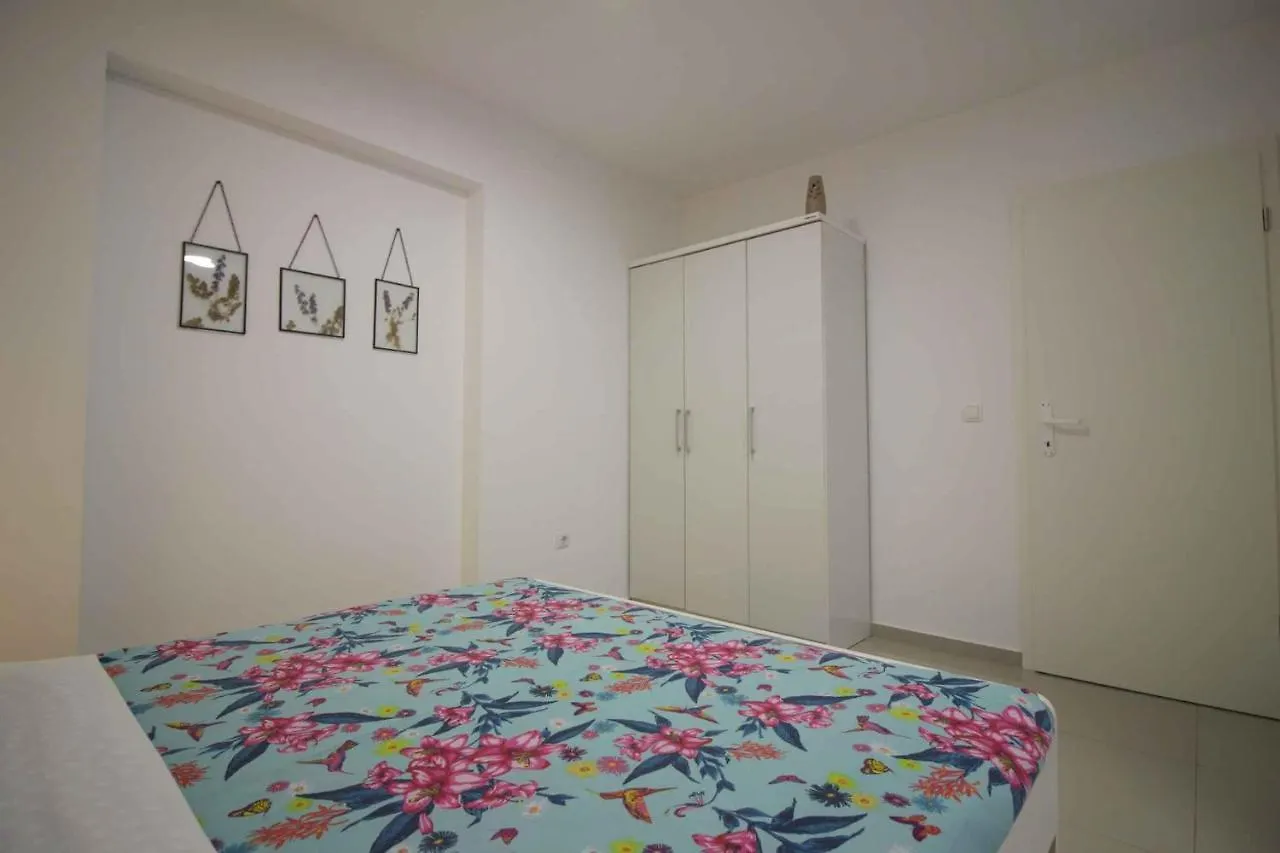 Apartment In Porec - Istrien 42143